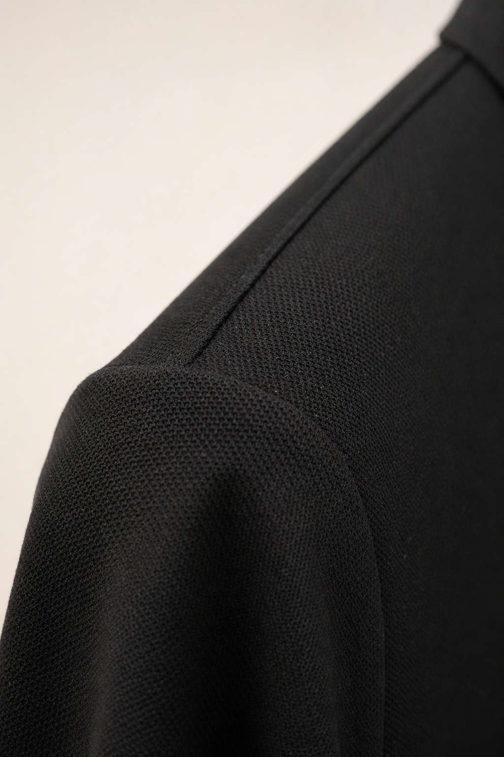 Silk Polo in Black